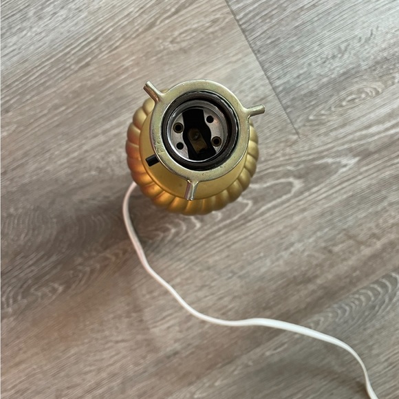 Miniature Lamp, minus the bulb and shade cover!! - Picture 9 of 9